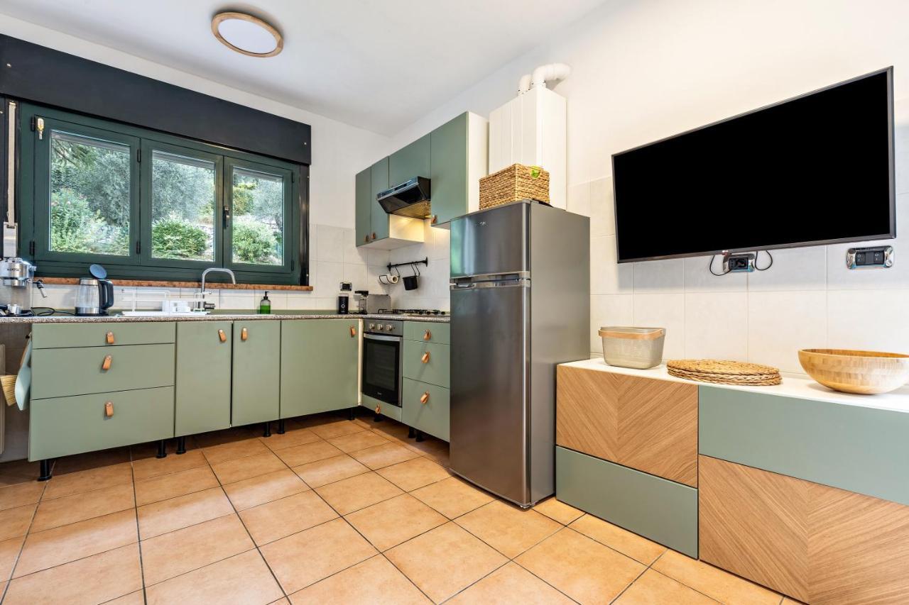 Apartamento La Terrazza Di Vincent Sul Garda Riva del Garda Exterior foto