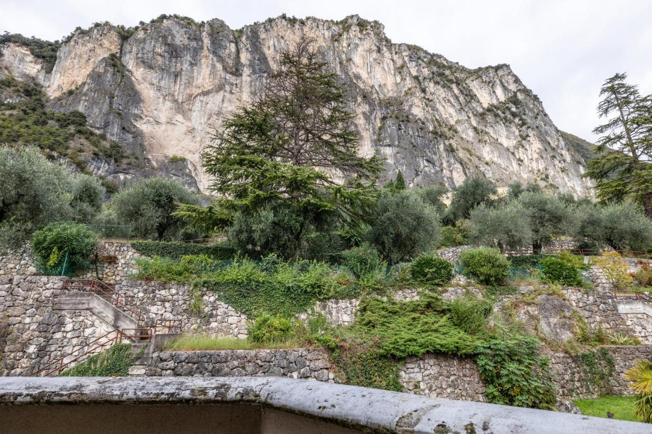 Apartamento La Terrazza Di Vincent Sul Garda Riva del Garda Exterior foto